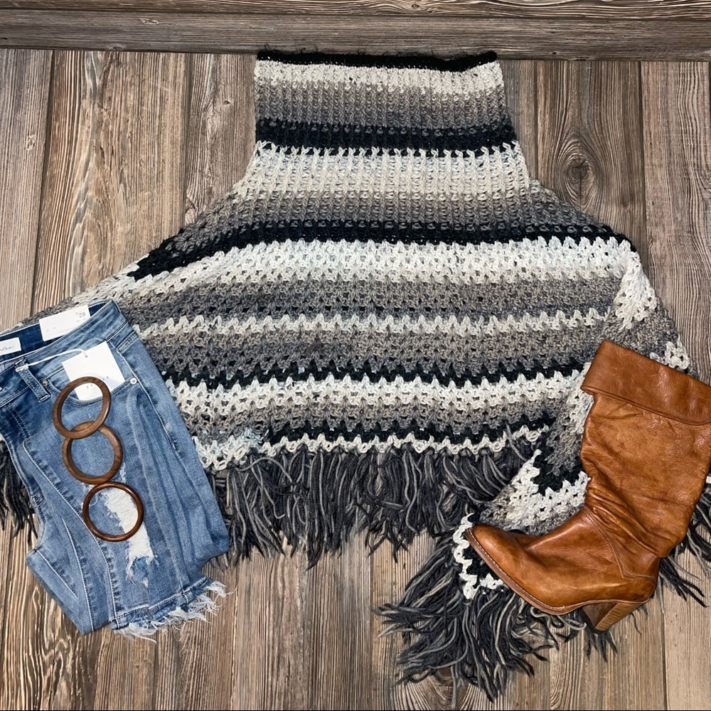 Crochet Granny Afghan Cape Poncho - Picture 11 of 11